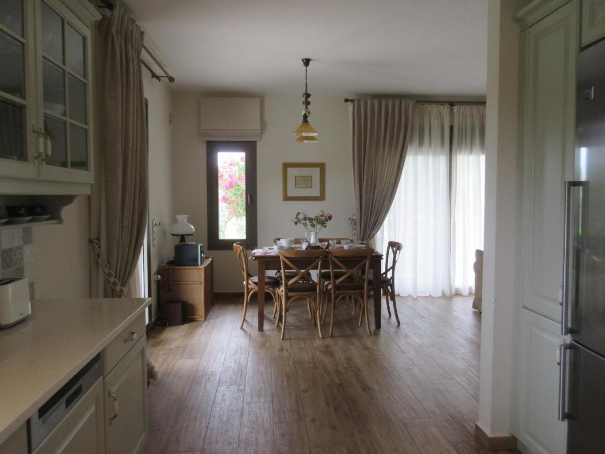 Seaside Retreat House Villa Paralia Sergoulas Bagian luar foto