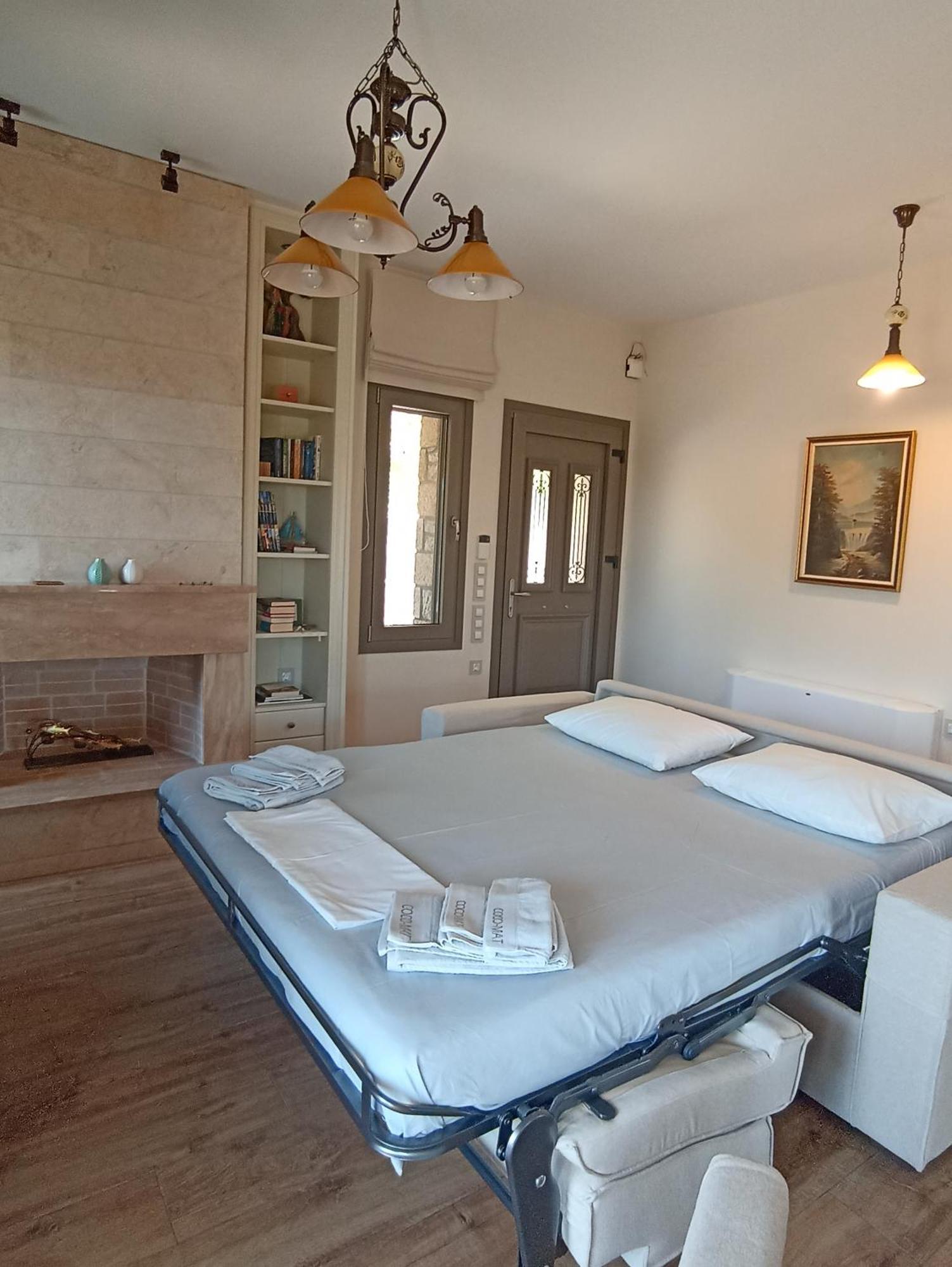 Seaside Retreat House Villa Paralia Sergoulas Bagian luar foto